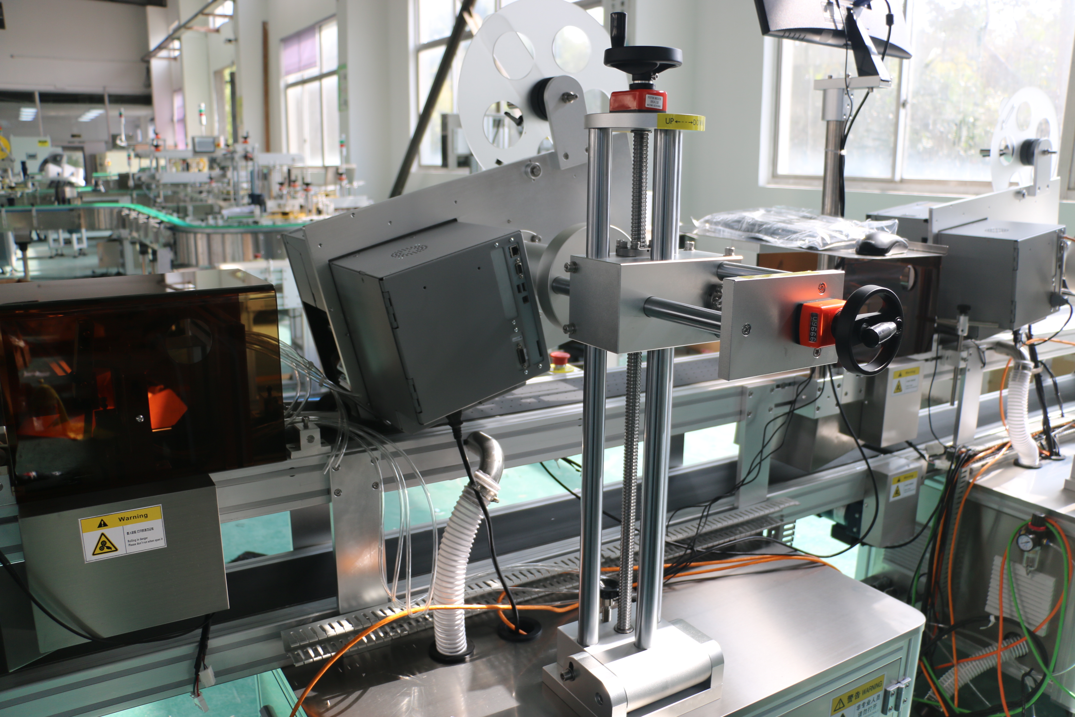 分頁及雙工位打印貼標系統